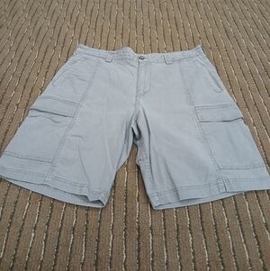 Tommy Bahama Light Gray Casual Cargo Shorts Men's Size 34
